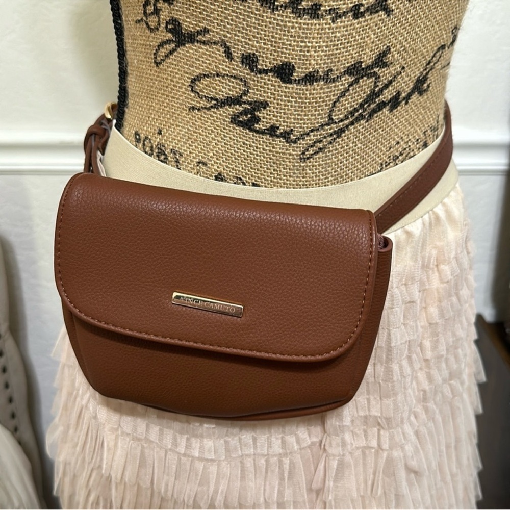Vince Camuto Belt Bag Crossbody Bag Size S/P